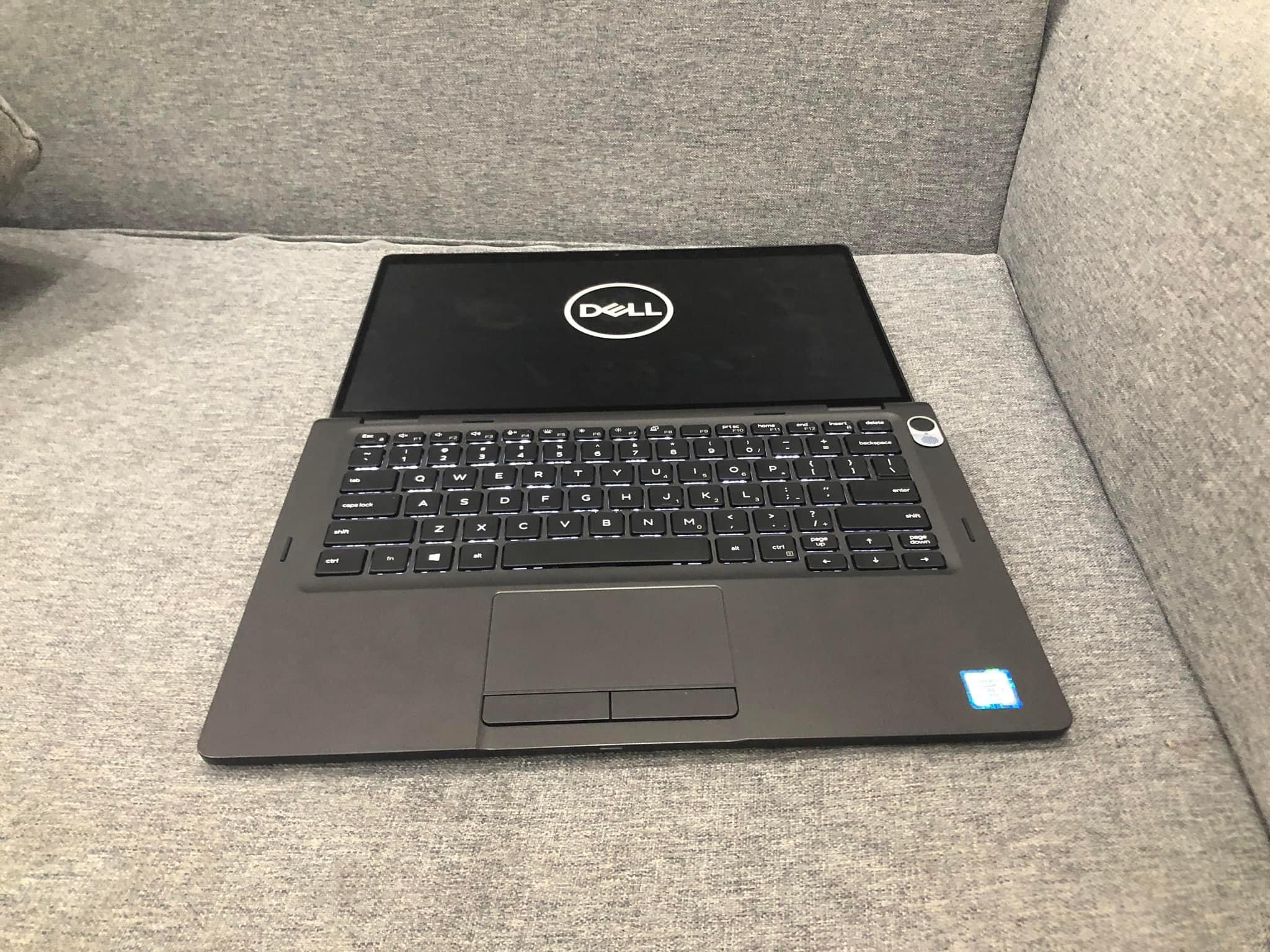 Laptop Dell 5531 chạy i7 8865